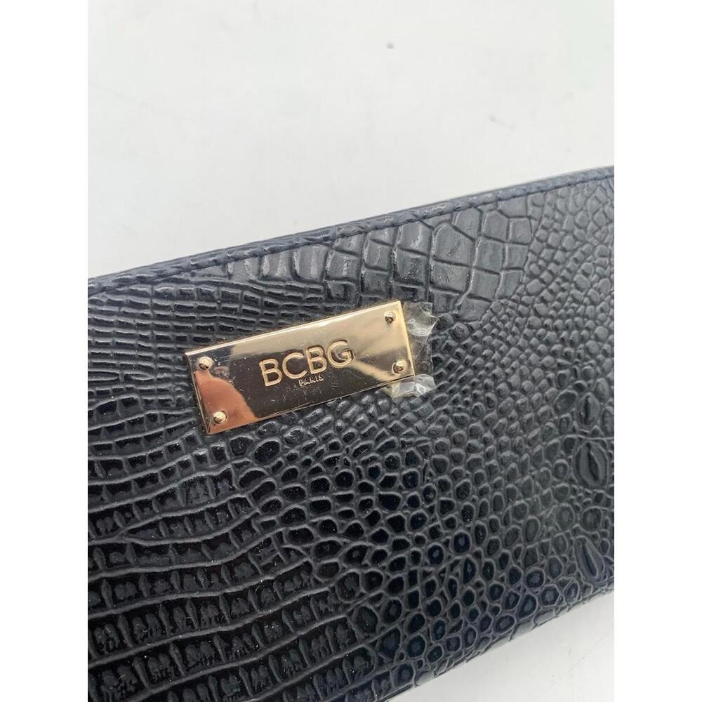 BCBG Wallet - Picture 6 of 12